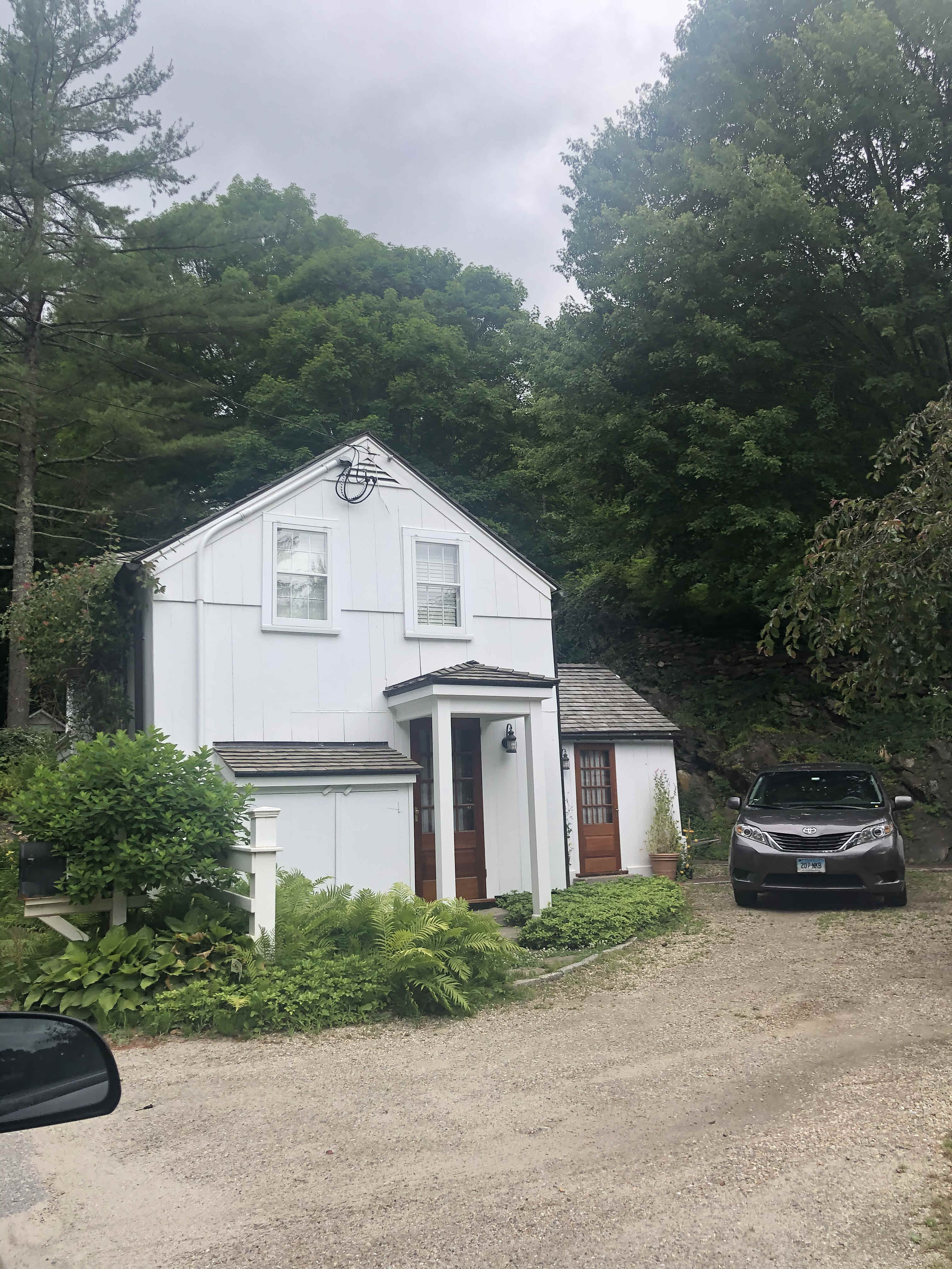 Building photograph for 54 BRINTON HILL ROAD
